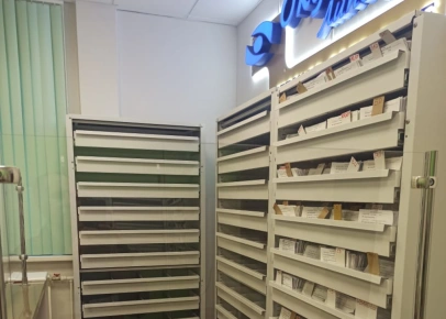 Стеллажи для с ящиками для аптеки