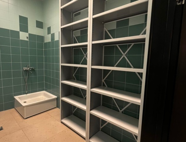 Стационарные стеллажи под помещение