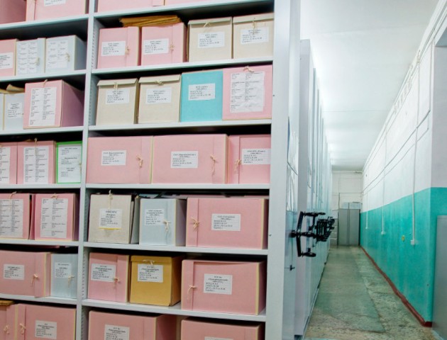 Передвижные стеллажи для архивохранилища